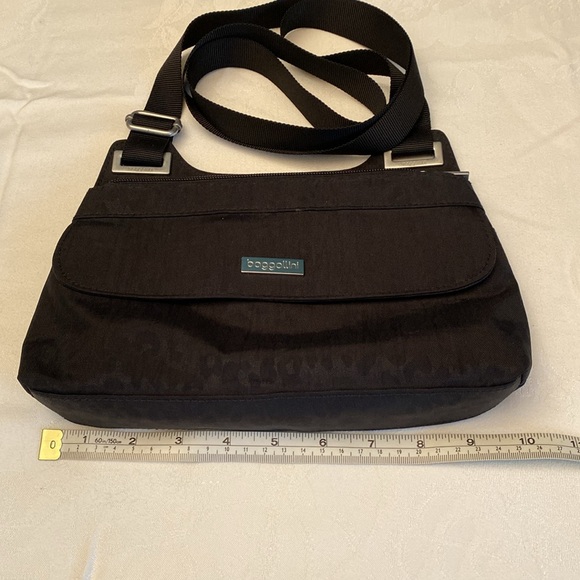 Baggallini Cross Body Bag Small Black Fabric - Picture 11 of 16